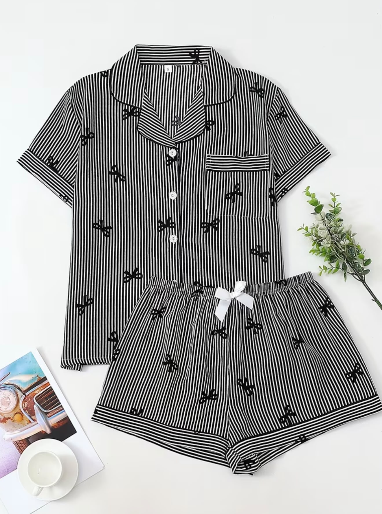PIJAMA CONJUNTO CORTO  DE RAYAS CON LAZOS TALLA M